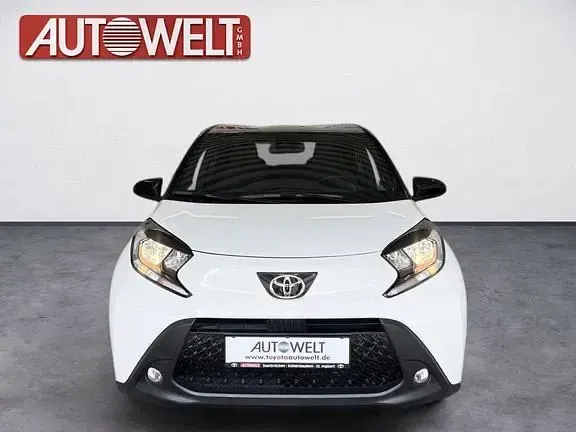 Gebraucht Toyota Aygo X X-Black 72 PS (52 kW) 2024 Schwarz SUV