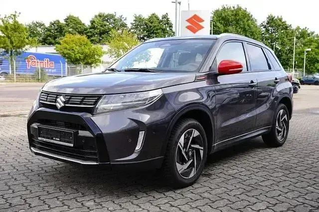 Gebraucht Suzuki Vitara Comfort+ 102 PS (75 kW) 2024 Grau SUV