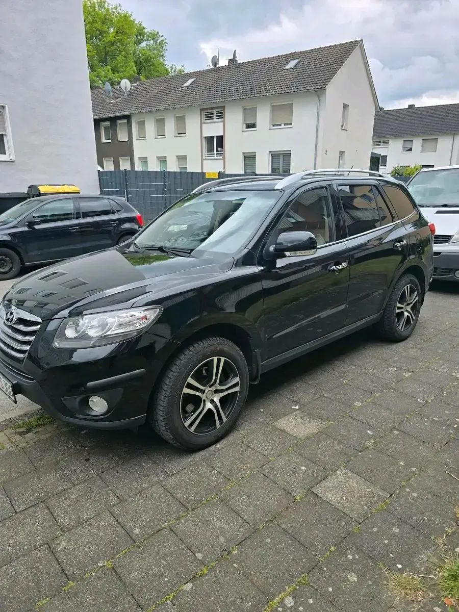Gebraucht Hyundai Santa Fe 197 PS (144 kW) 2011 Schwarz SUV