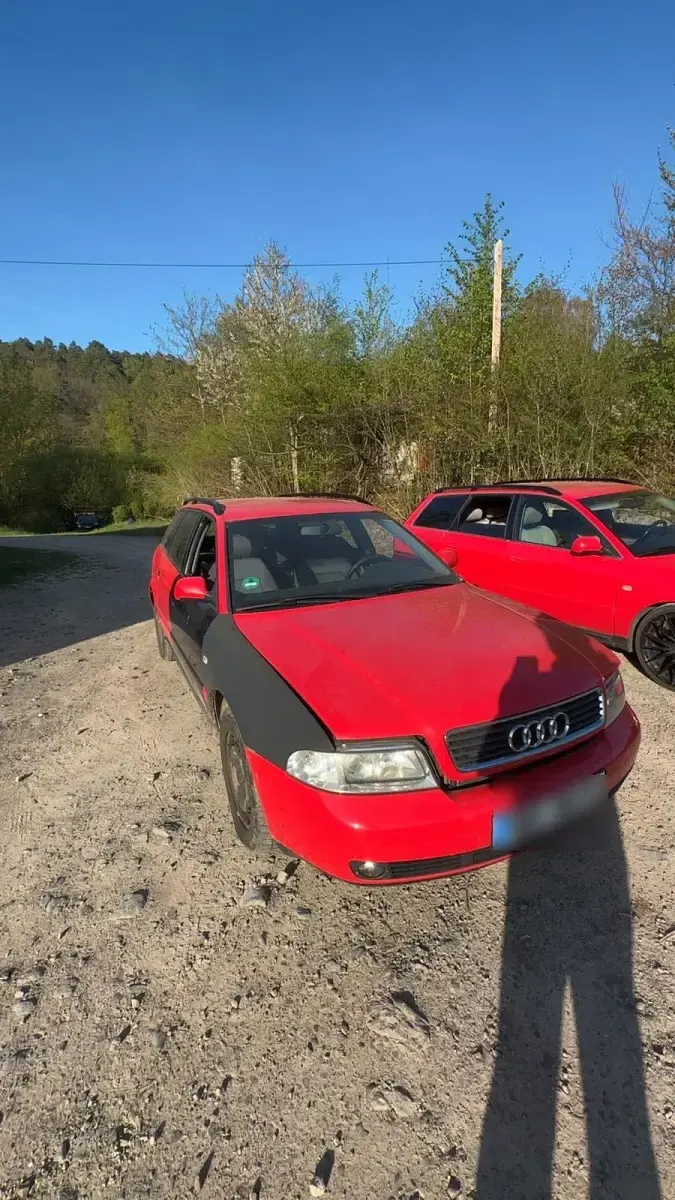 Second-hand Audi A4 150 CP (110 kW) 1999 Roșu Break