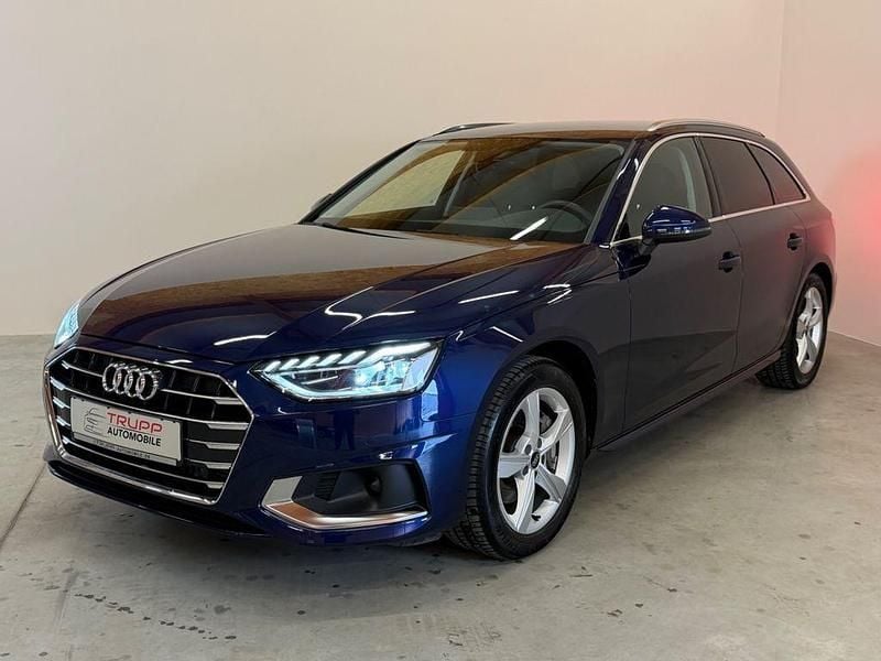 Gebraucht Audi A4 Sport 204 PS (150 kW) 2023 Blau Limousine