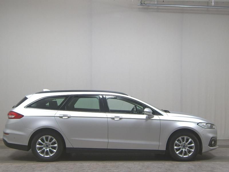 Gebraucht Ford Mondeo Trend 150 PS (110 kW) 2020 Silber Kombi