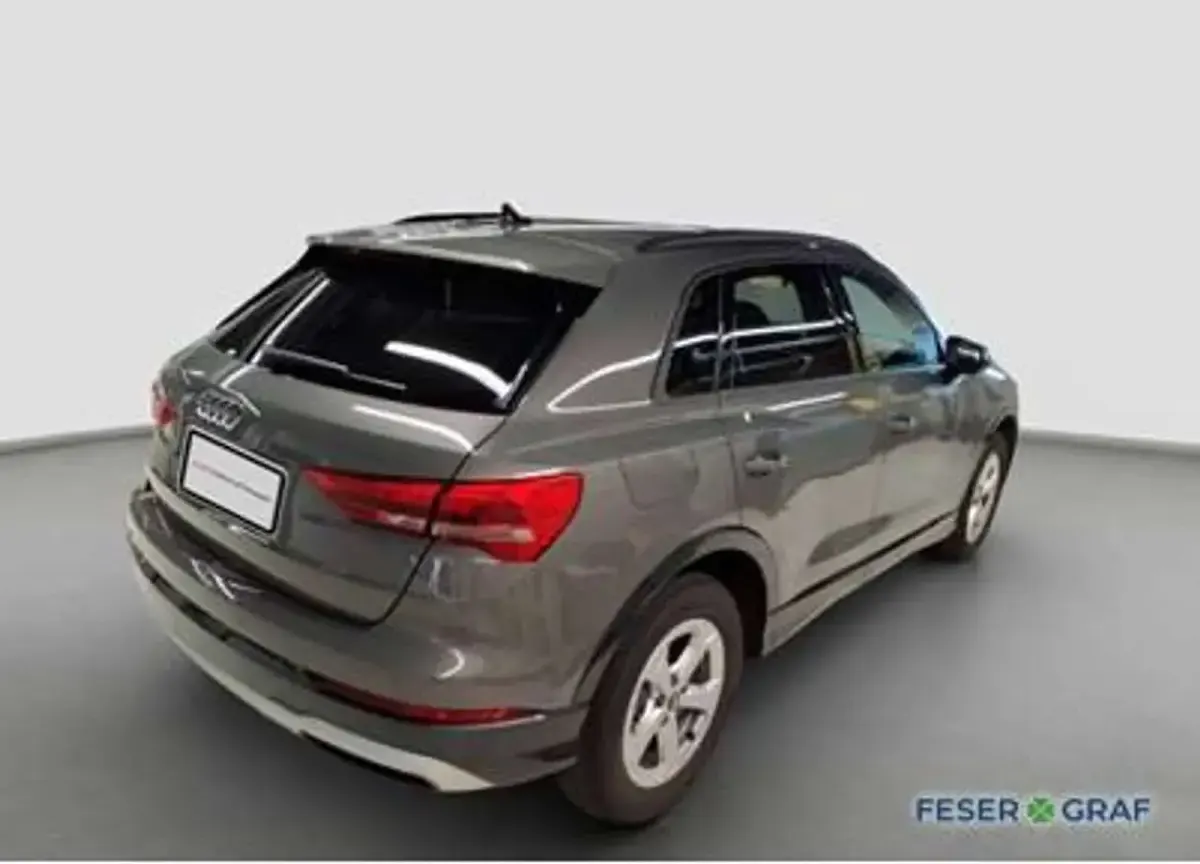 Gebraucht Audi Q3 Advanced Plus 150 PS (110 kW) 2025 Chronosgrau metallic SUV