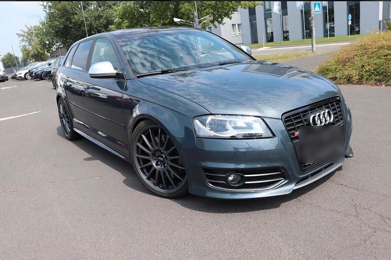 Gebraucht Audi S3 Comfort 265 PS (194 kW) 2009 Grau Kleinwagen