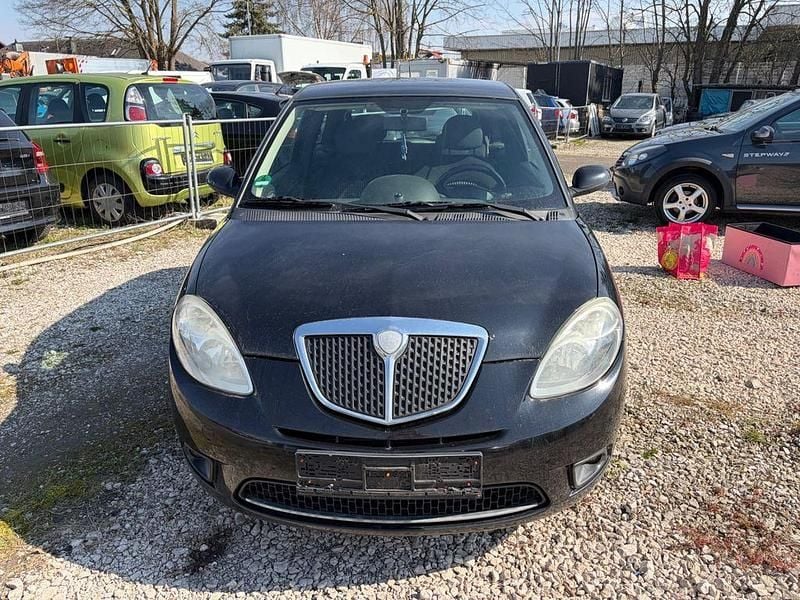 Gebraucht Lancia Ypsilon 60 PS (44 kW) 2007 Schwarz Kleinwagen