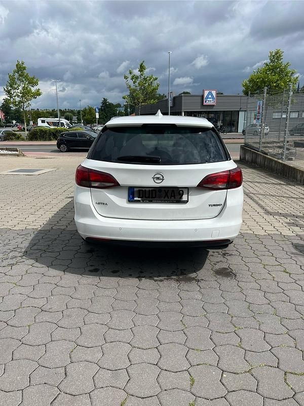 Gebraucht Opel Astra 150 PS (110 kW) 2017 Weiß Kombi