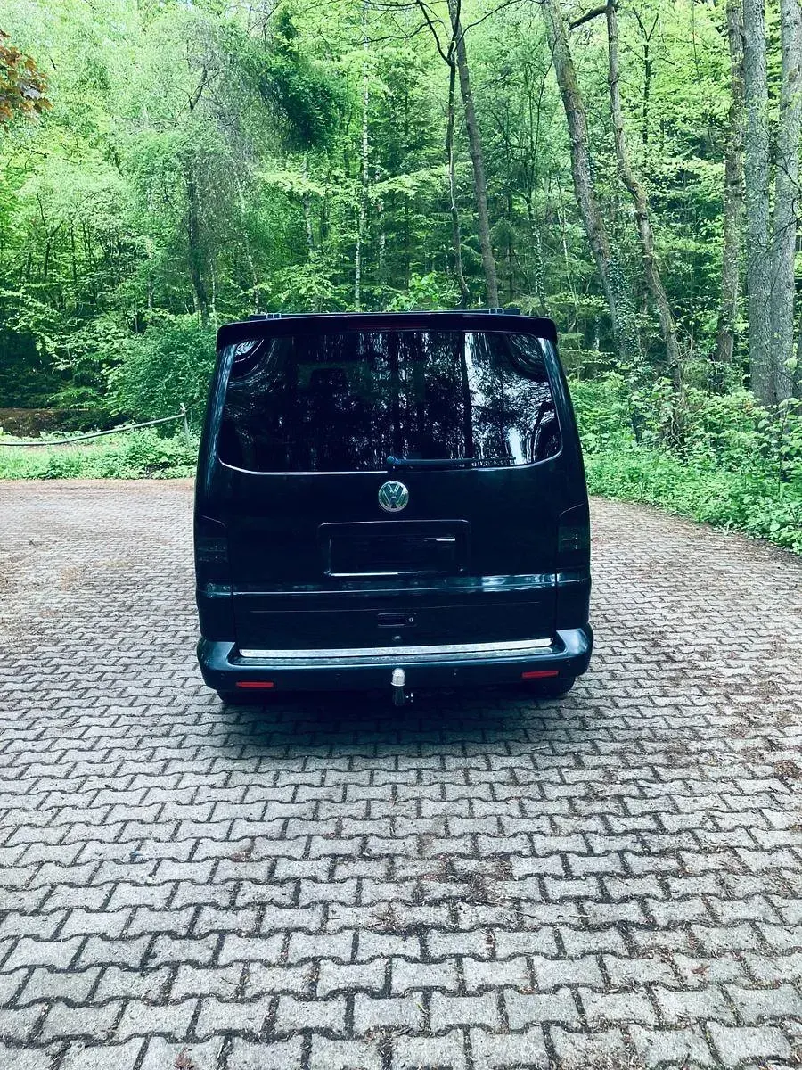 Gebraucht VW Multivan 174 PS (127 kW) 2006 Schwarz Van / Kleinbus