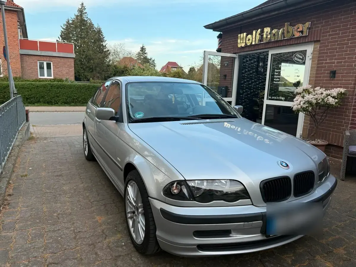 Gebraucht BMW 316 105 PS (77 kW) 2001 Silber Limousine