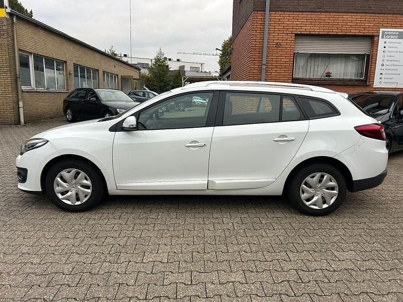 Gebraucht Renault Mégane III 110 PS (80 kW) 2014 Weiß Limousine