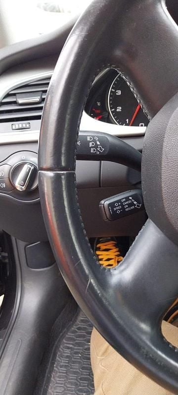 Gebraucht Audi A4 Ambiente 122 PS (89 kW) 2010 Andere farben Limousine