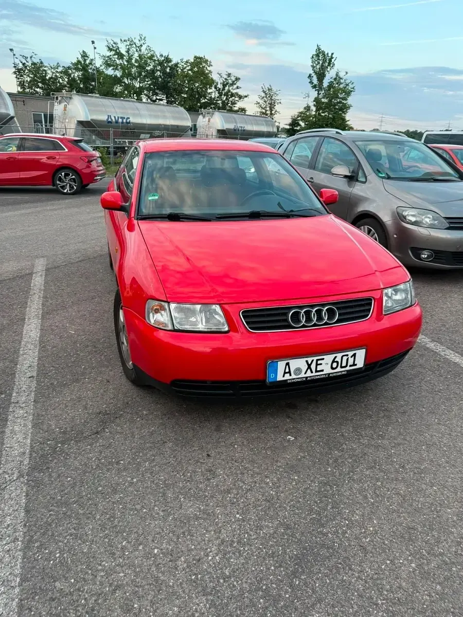 Gebraucht Audi A3 125 PS (91 kW) 1997 Rot Kleinwagen