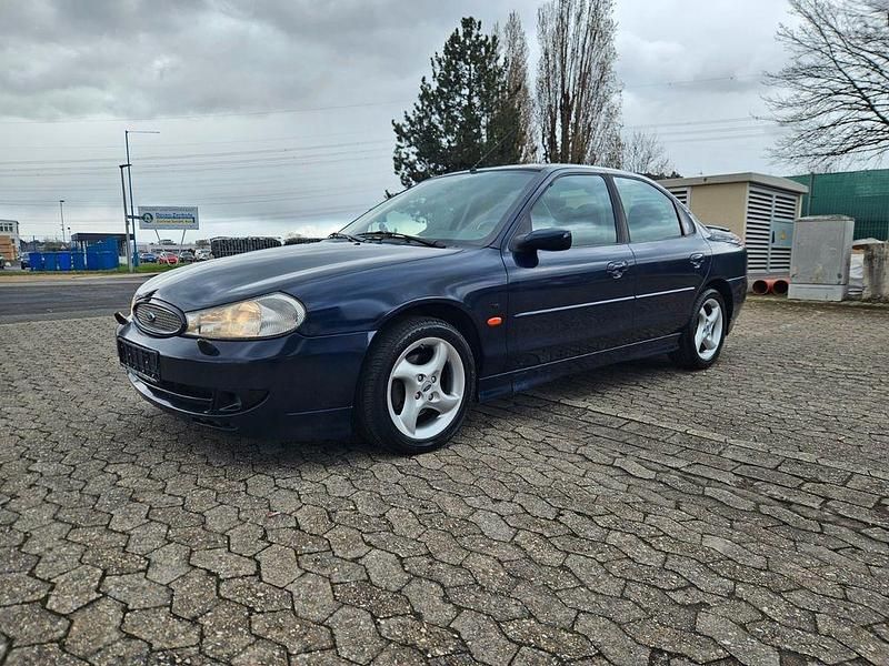 Gebraucht Ford Mondeo Ghia 170 PS (125 kW) 2000 Blau Limousine