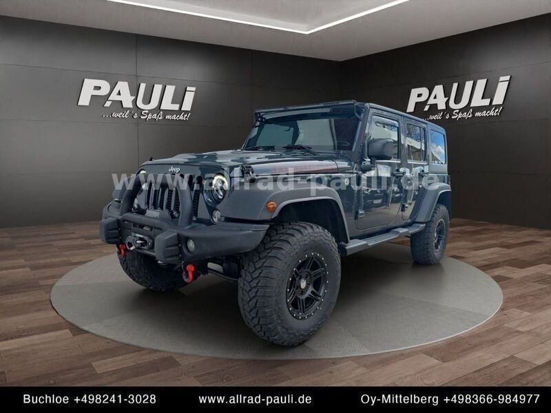 Grau Gebraucht 2017 Jeep Wrangler Unlimited Rubicon SUV | 48.990 € - Bild 1/4