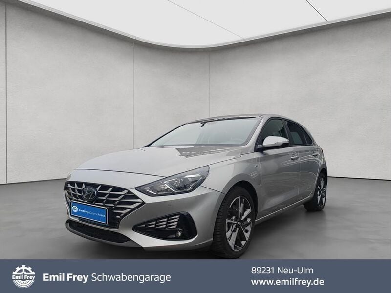Silber Gebraucht 2023 Hyundai i30 Trend Limousine | 16.980 € (Guter Preis) - Bild 1/4
