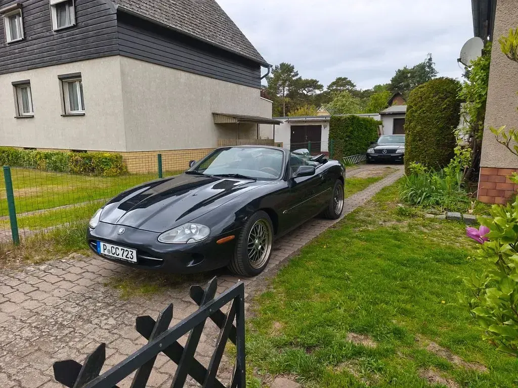Gebraucht Jaguar XK8 284 PS (208 kW) 1998 Schwarz Cabrio