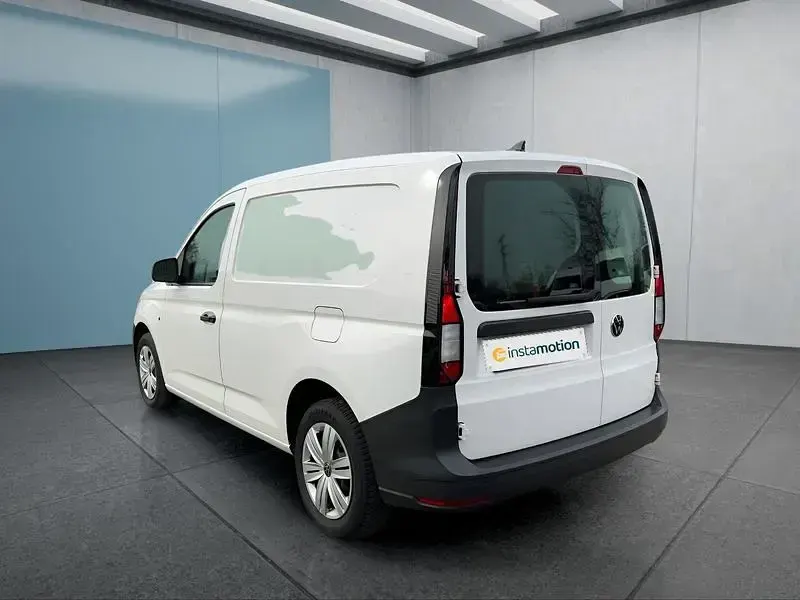 Second-hand VW Caddy 114 CP (83 kW) 2023 Alb Monovolum
