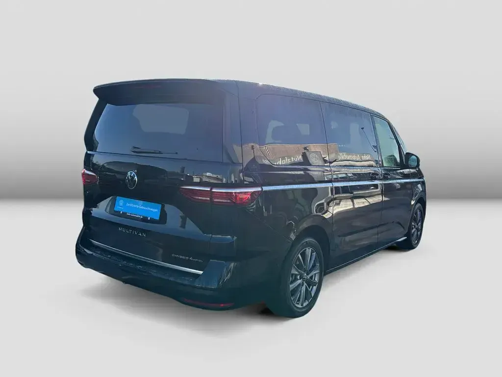 Gebraucht VW Multivan Style 177 PS (130 kW) 2025 Schwarz Van / Kleinbus