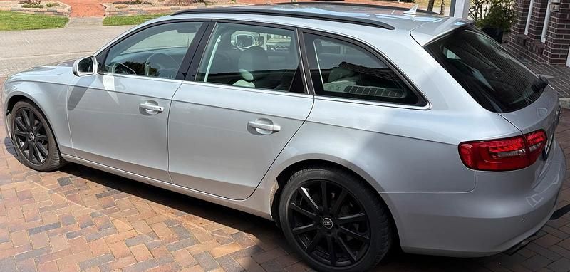 Gebraucht Audi A4 Comfort 141 PS (103 kW) 2013 Silber Kombi