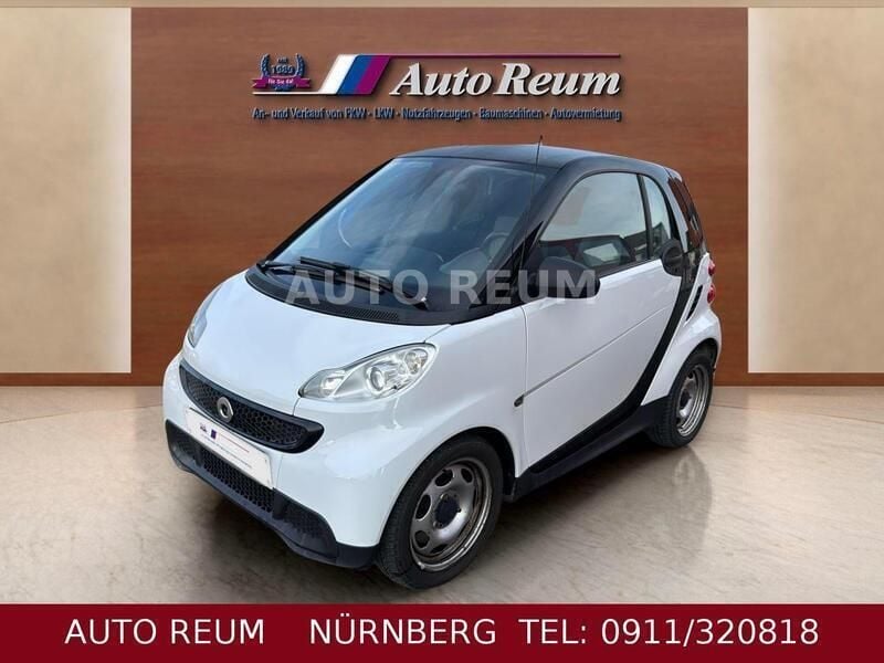 Weiß Gebraucht 2013 Smart ForTwo Coupé Coupé | 2.490 € (Superpreis) - Bild 1/4