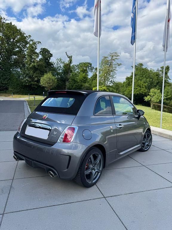 Grau Gebraucht 2015 Abarth 595C Turismo Cabrio | 15.000 € (Teuer) - Bild 1/4