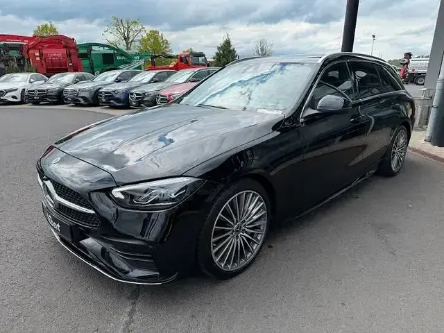Gebraucht Mercedes C180 AMG 170 PS (125 kW) 2024 Schwarz Kombi
