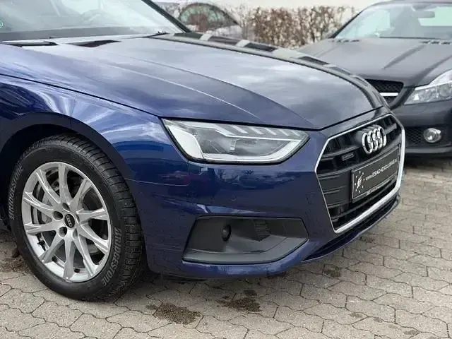 Gebraucht Audi A4 Sport 245 PS (180 kW) 2022 Blau Kombi