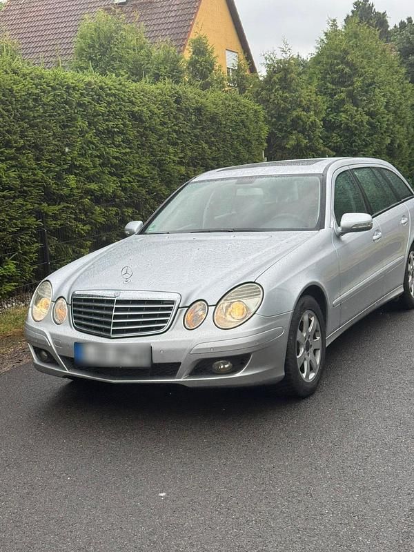 Gebraucht Mercedes E280 Avantgarde 190 PS (139 kW) 2007 Silber Kombi
