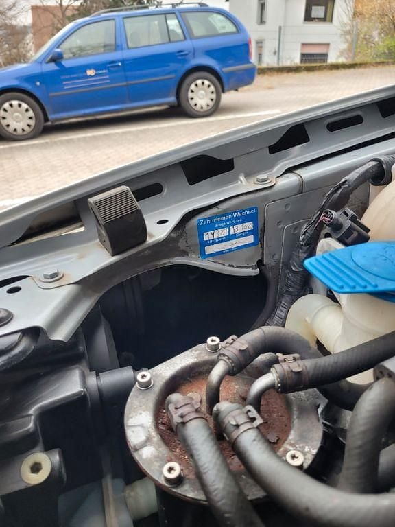 Gebraucht Skoda Superb Active 170 PS (125 kW) 2012 Grau Limousine