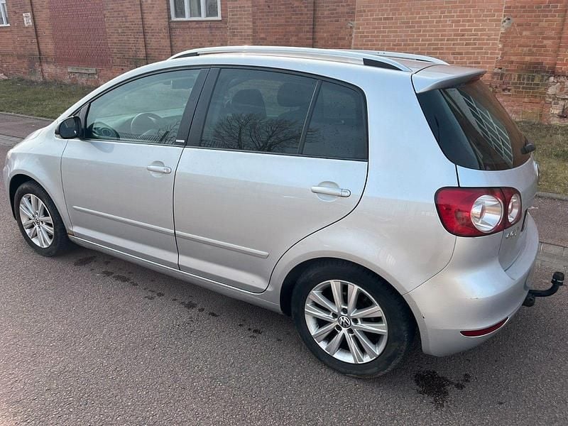 Gebraucht VW Golf VI Style 105 PS (77 kW) 2011 Silber Kleinwagen