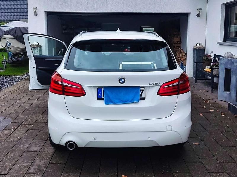Gebraucht BMW 218 Active Tourer 140 PS (102 kW) 2019 Van / Kleinbus