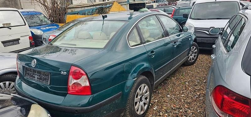 Gebraucht VW Passat Executive 131 PS (96 kW) 2003 Limousine