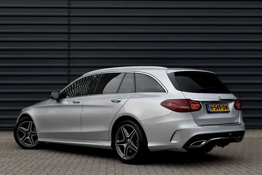 Gebraucht Mercedes C160 Business 129 PS (94 kW) 2020 Grau Kombi