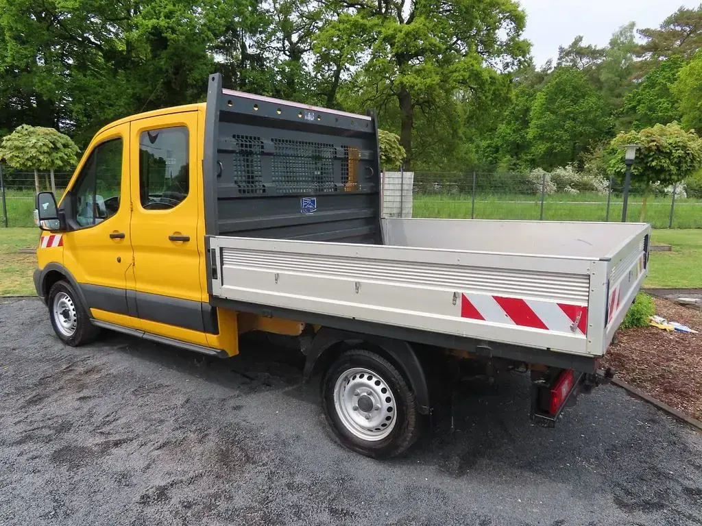Gebraucht Ford Transit 105 PS (77 kW) 2018 Gelb Limousine