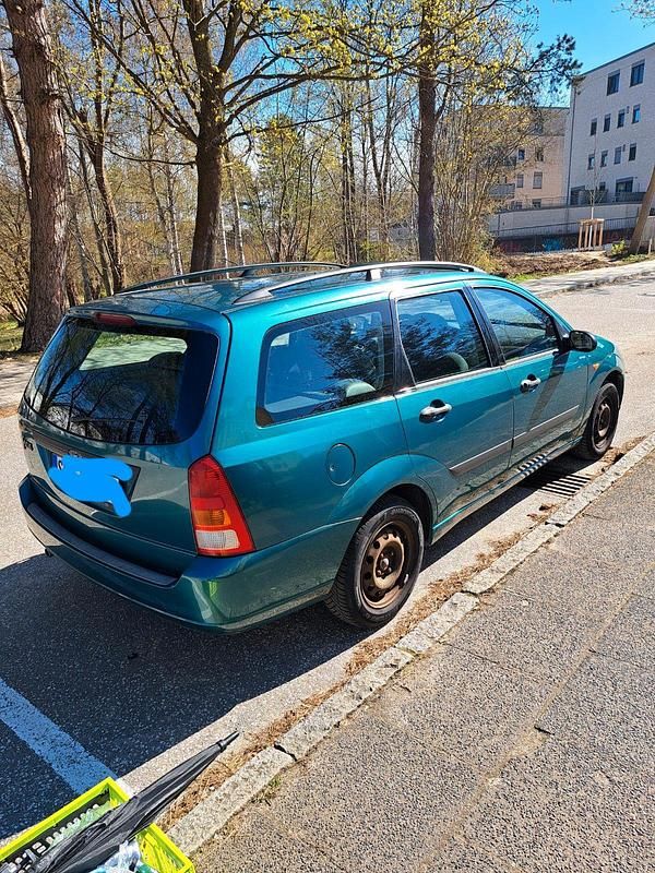 Second-hand Ford Focus 75 CP (55 kW) 1999 Verde Break
