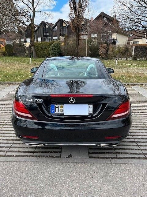 Gebraucht Mercedes SLC200 184 PS (135 kW) 2016 Schwarz Cabrio
