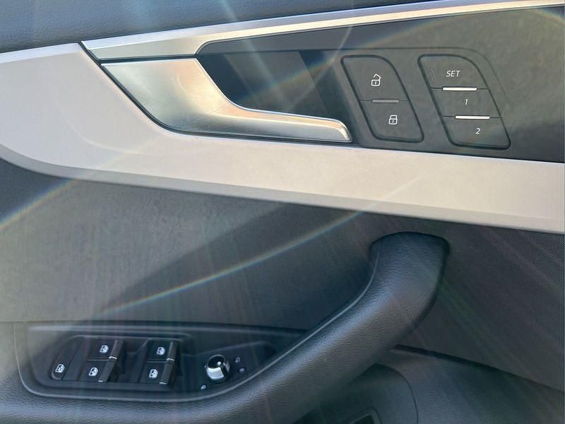 Gebraucht Audi A4 190 PS (139 kW) 2023 Silber Kombi