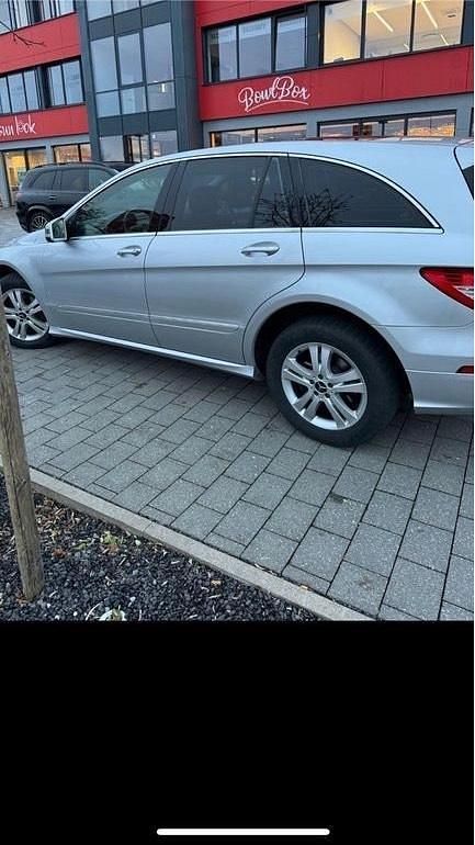 Gebraucht Mercedes R350 265 PS (194 kW) 2011 Silber Van / Kleinbus