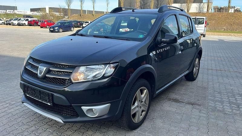 Usata Dacia Sandero 2016 Nero Berlina