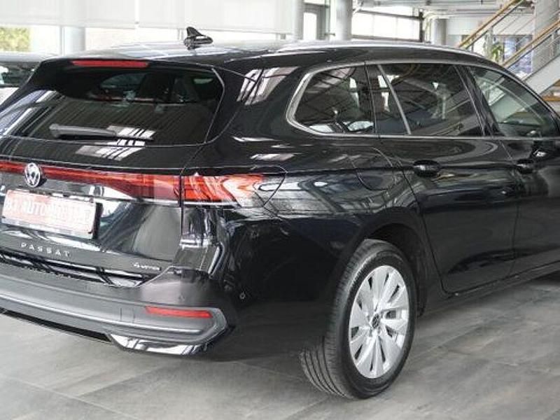 Gebraucht VW Passat 193 PS (141 kW) 2024 Schwarz Kombi