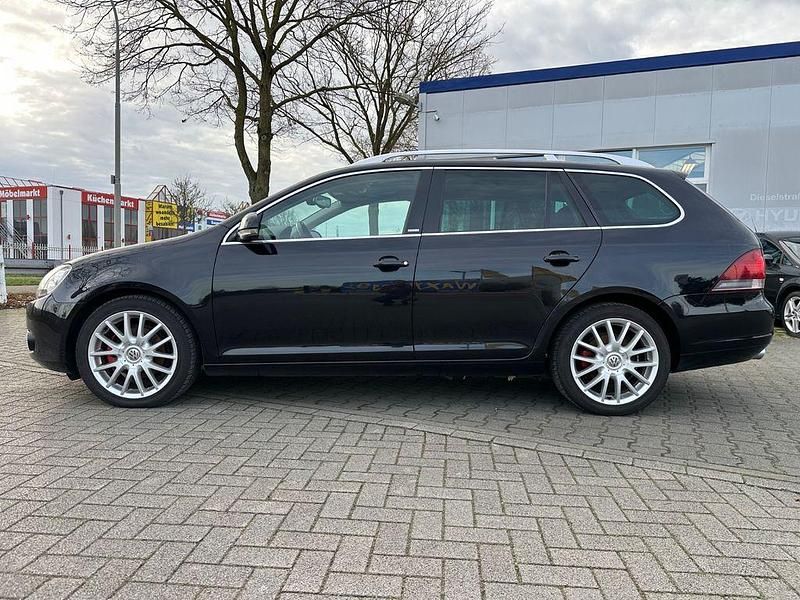 Schwarz Gebraucht 2011 VW Golf VI Style Kleinwagen | 3.999 € - Bild 1/4