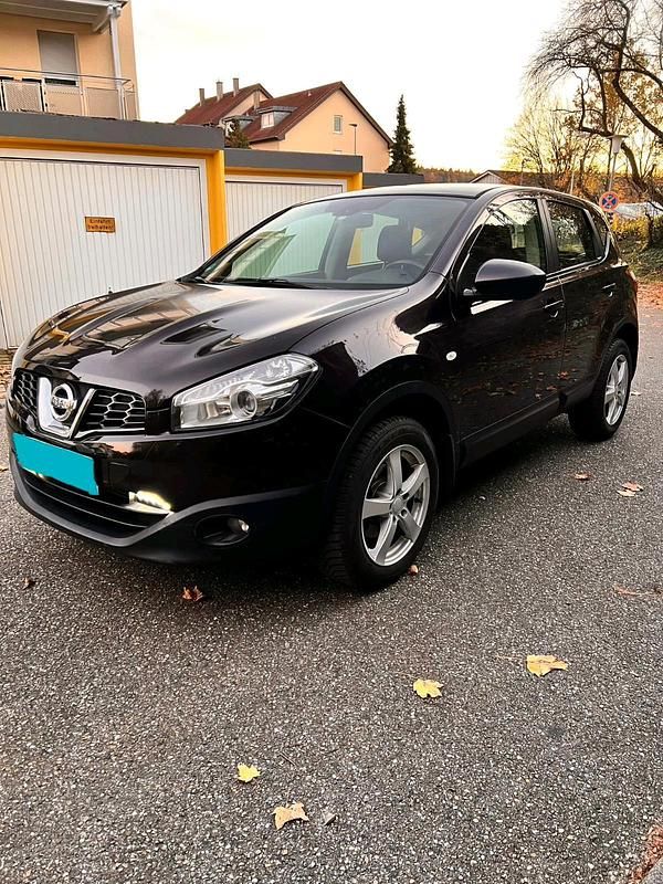 Violet Gebraucht 2013 Nissan Qashqai SUV | 7.000 € (Guter Preis) - Bild 1/4