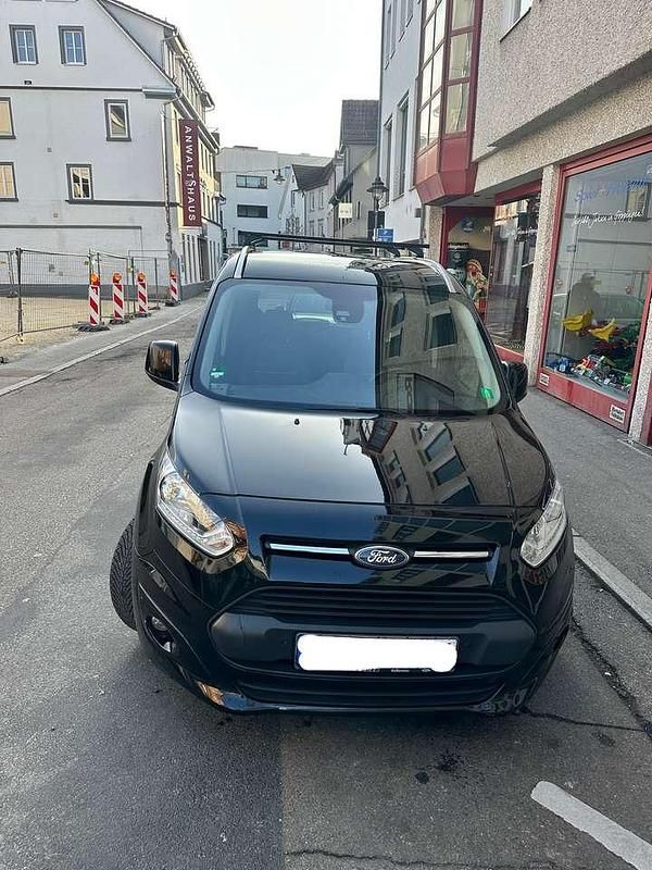 Gebraucht Ford Tourneo Titanium 120 PS (88 kW) 2016 Schwarz Kombi