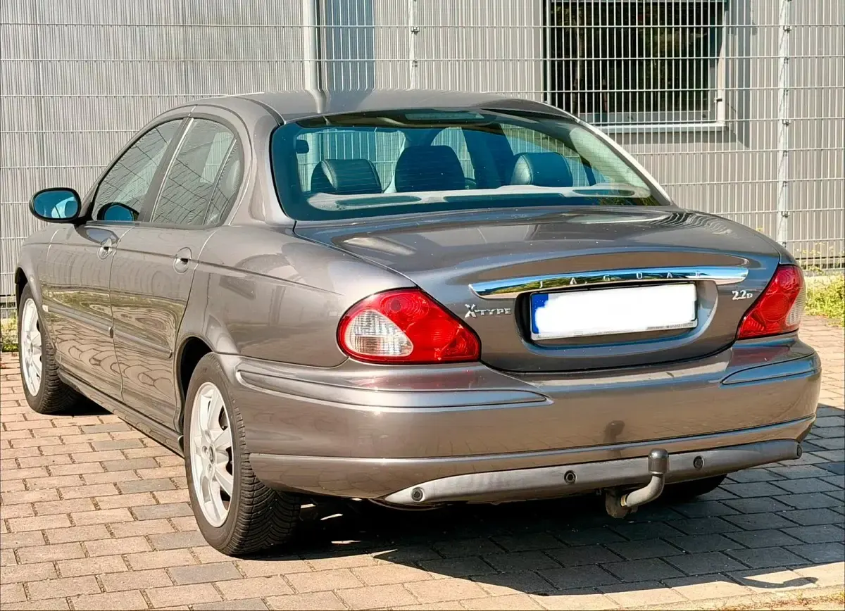 Begagnad Jaguar X-type Executive 155 HK (114 kW) 2006 Grå Sedan