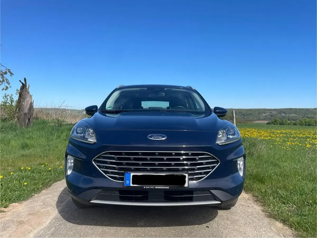 Gebraucht Ford Kuga Titanium 225 PS (165 kW) 2022 Blau SUV