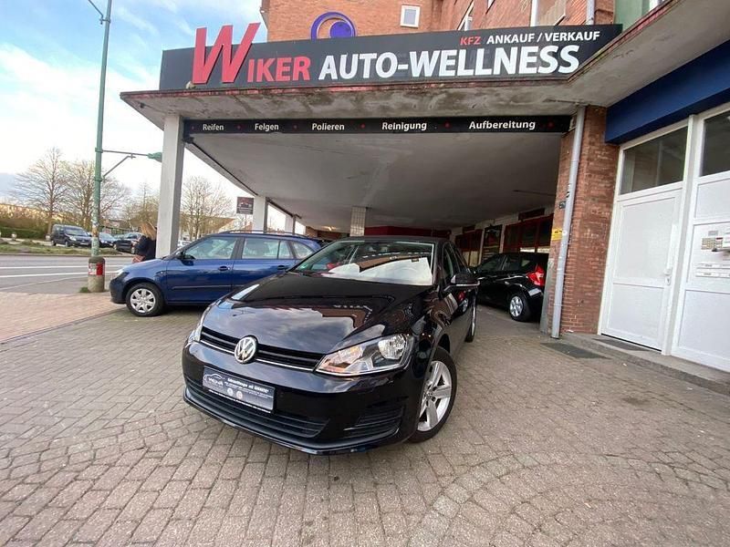 Schwarz Gebraucht 2014 VW Golf VII Trendline Limousine | 6.900 € (Fairer Preis) - Bild 1/4