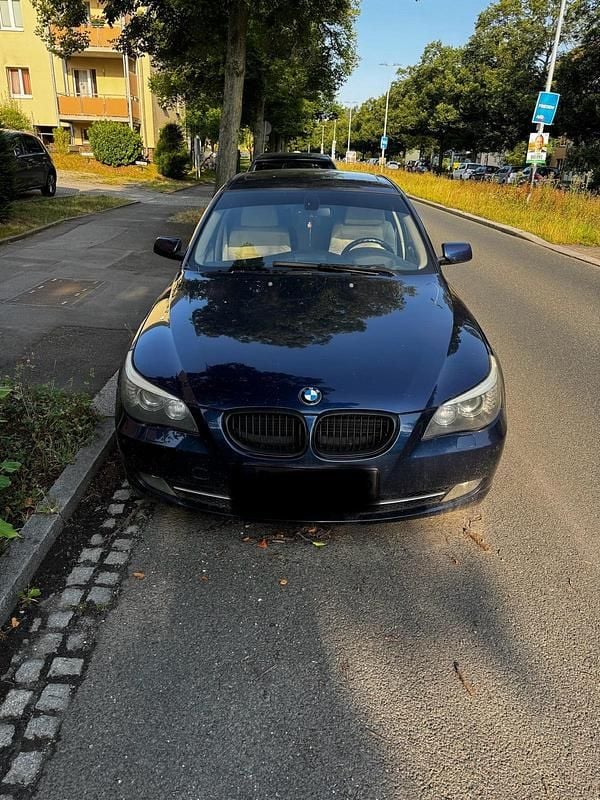 Blau Gebraucht 2007 BMW 530 Limousine | 4.500 € (Superpreis) - Bild 1/4