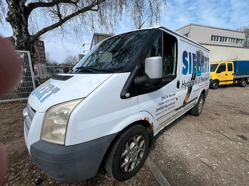 Gebraucht Ford Transit 115 PS (84 kW) 2010 Weiß Van / Kleinbus