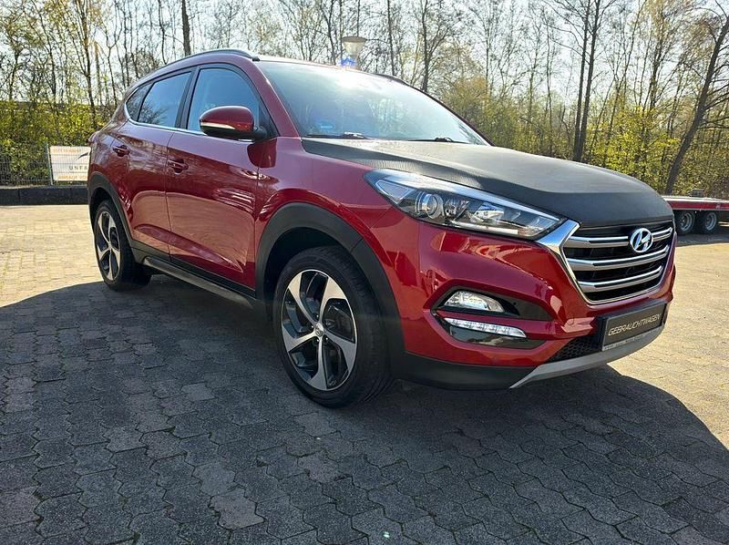 Gebraucht Hyundai Tucson Style 141 PS (103 kW) 2017 Rot SUV