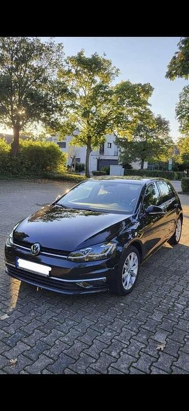 Gebraucht VW Golf VII Highline 150 PS (110 kW) 2018 Schwarz Kleinwagen