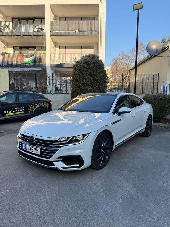Gebraucht VW Arteon R-line 239 PS (175 kW) 2018 Weiß Kleinwagen